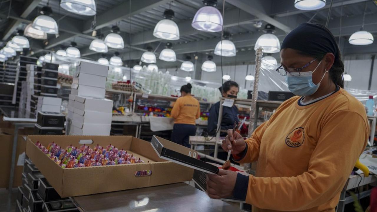 Actividad productiva en Ecuador, foto Xinhua