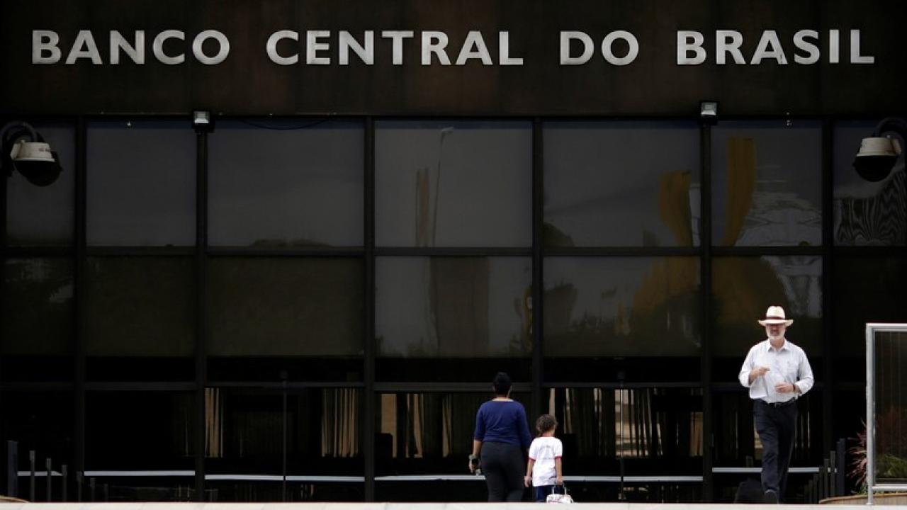 Banco Central De Brasil Ratifica Recortes De 50 Puntos Básicos En Los ...