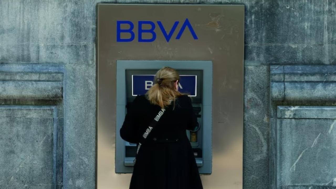 Alusiva BBVA crédito foto Reuters