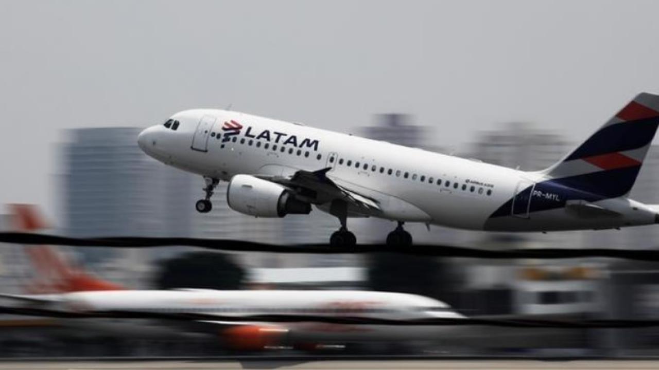 avión Latam