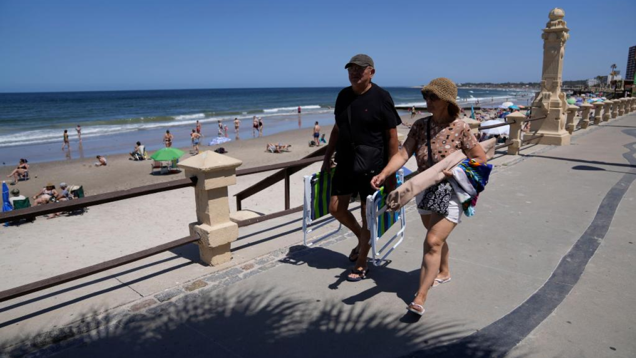 Uruguay tendrá la mejor temporada turística desde pandemia, dice viceministro