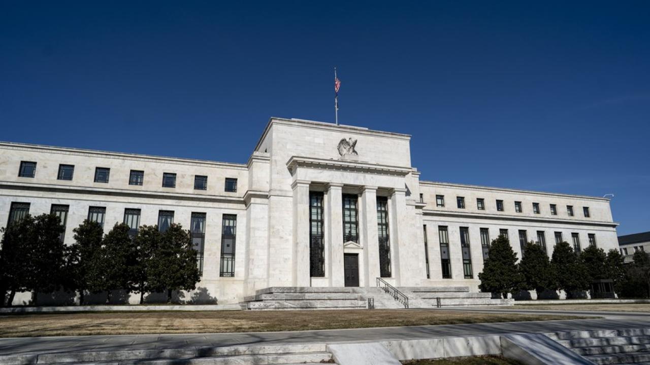 Fed aplica un ligero aumento de 0.25% en la tasa de interés