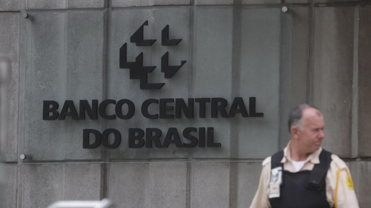 Presidente del Banco Central de Brasil se opone a revisar metas de inflación y bajar tasas de interés