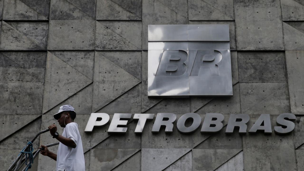Gobierno de Brasil suspende la venta de activos de Petrobras durante 90 días