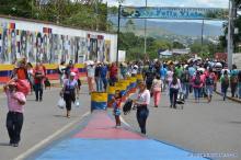 Pase fronterizo de Venezuela a Colombia. Foto: XInhua. 